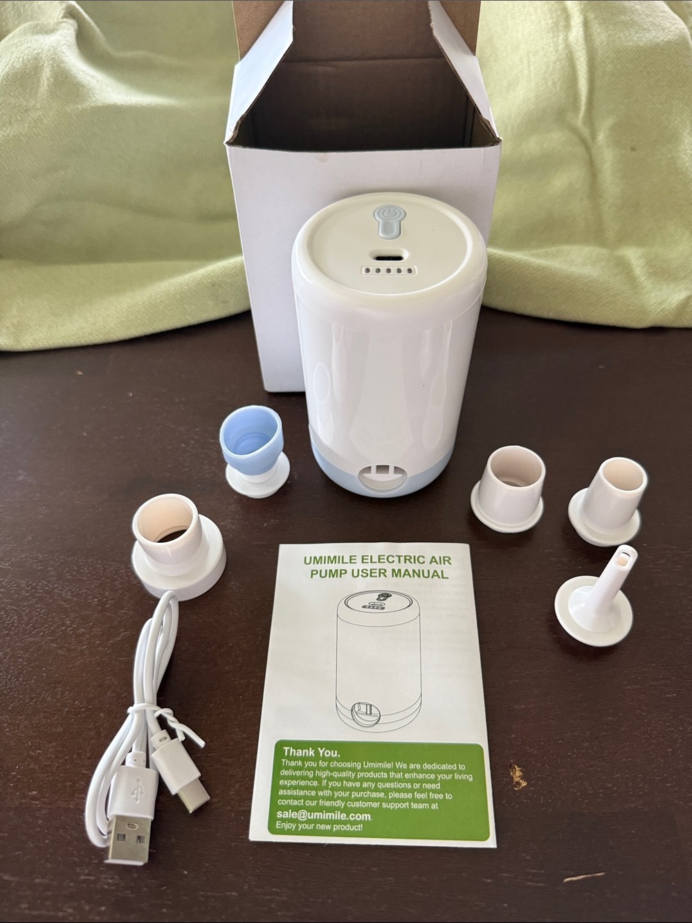 UmiMile Electric Air Pump - White with Blue Accent - NIB